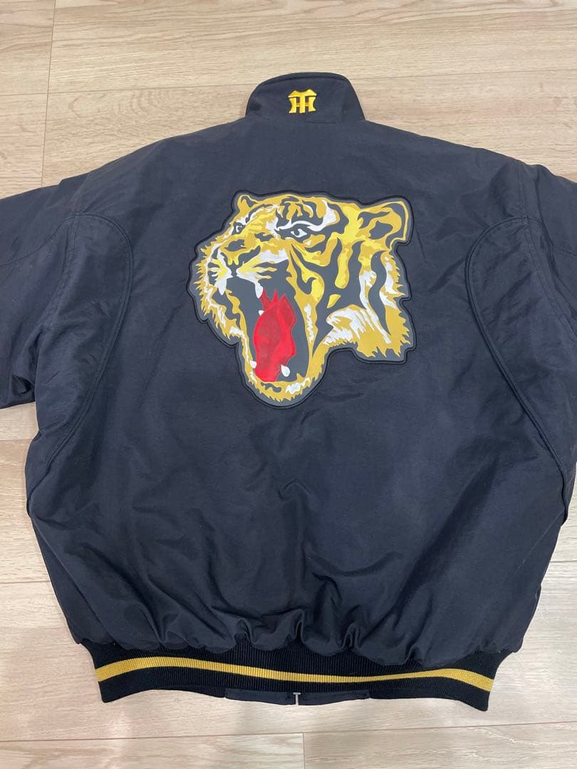 阪神タイガースブルゾン　ローリングス×アシックス Mサイズ オマケ付き