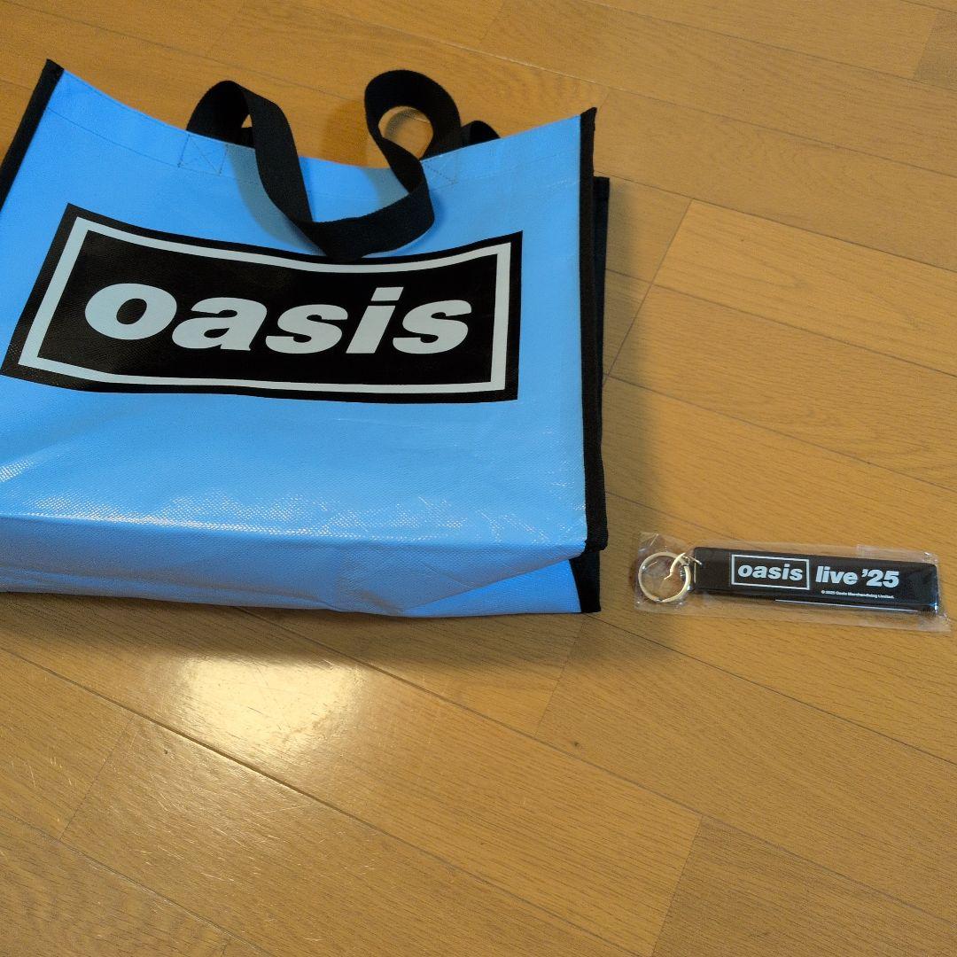 Oasis 福袋　限定商品　グッズ　10/26