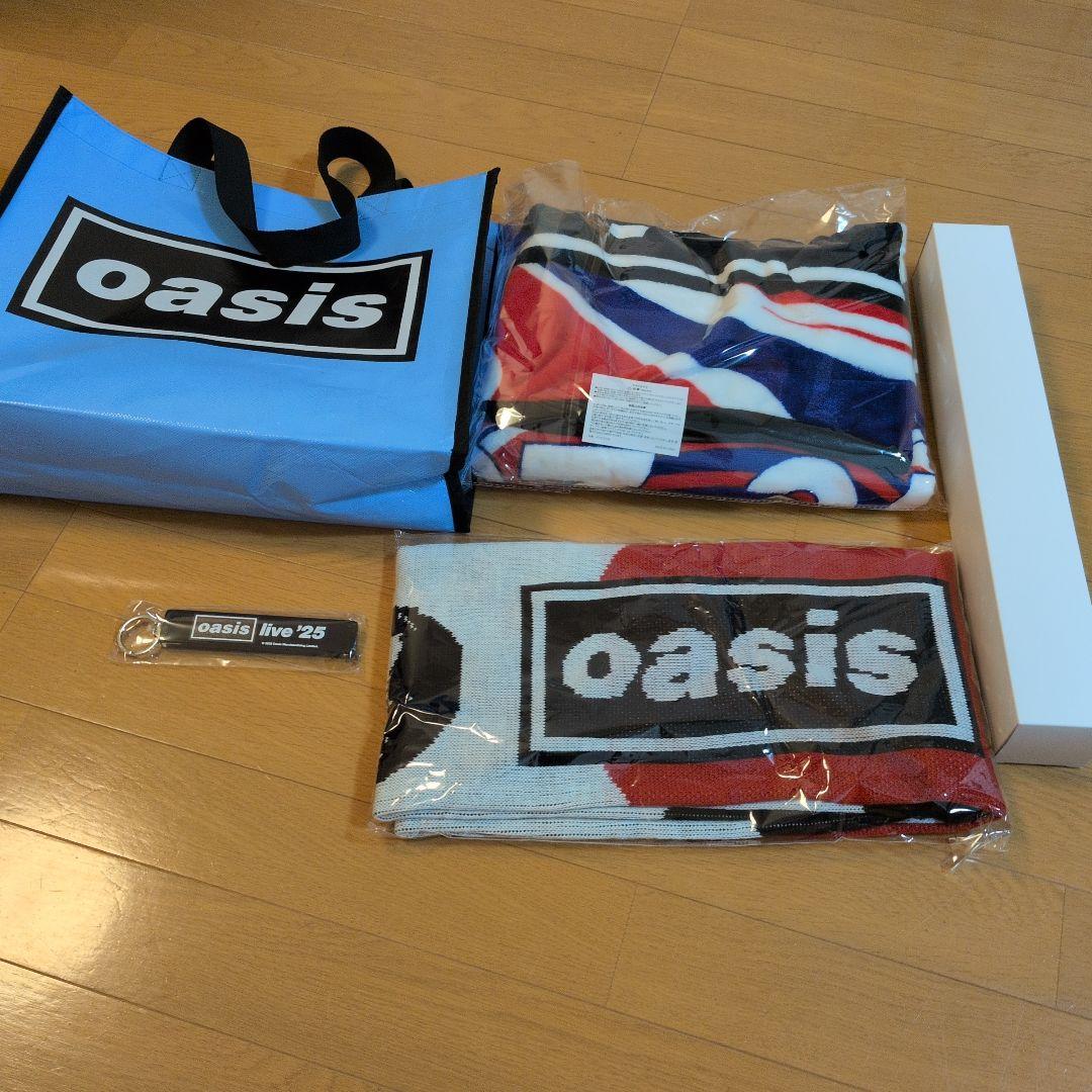 Oasis 福袋　限定商品　グッズ　10/26