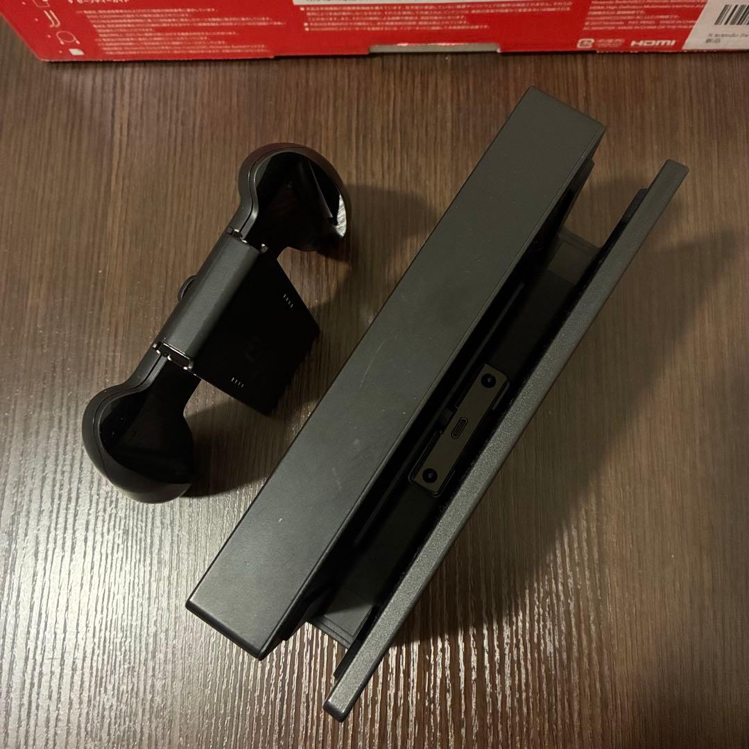 SDカード&新品Joy-Con付【Nintendo Switch 本体】