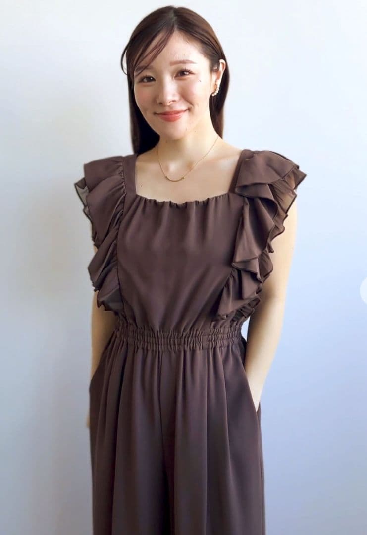 完売　ココディール　新品タグ付　プリーツフリルオールインワン ブラウン