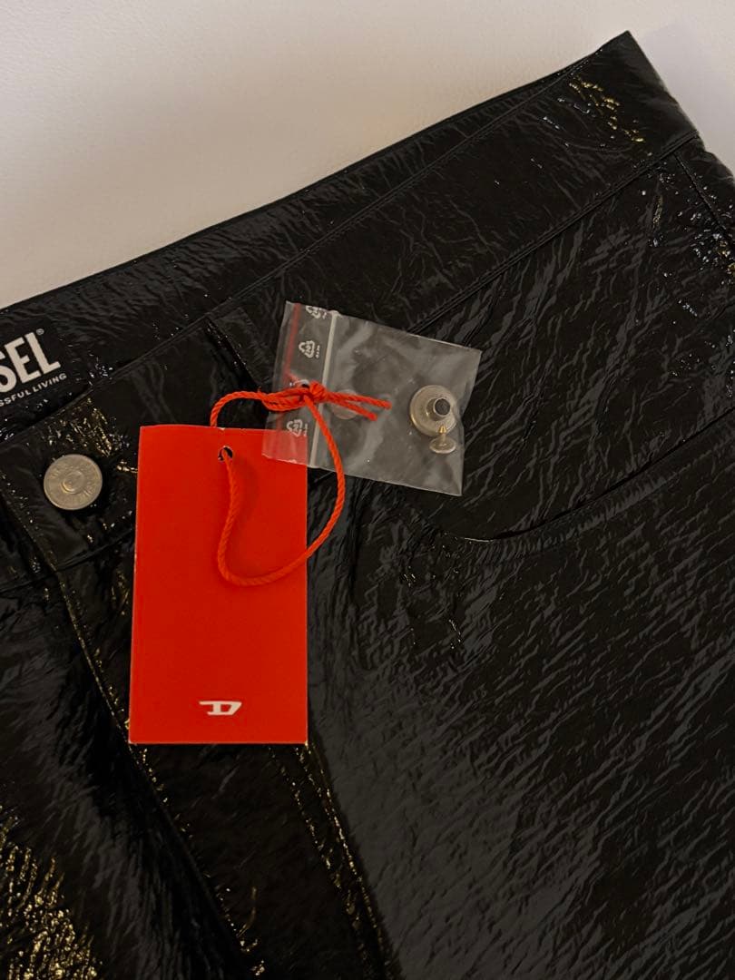 新品未使用タグ付 ディーゼル 現行 コーティング加工パンツ 大きいサイズ W36