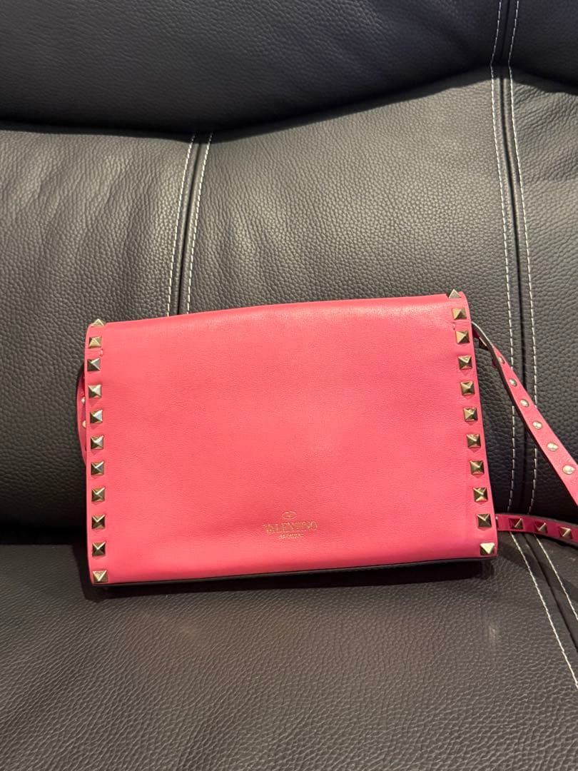 Valentino ロックスタッズ ショルダーバッグ