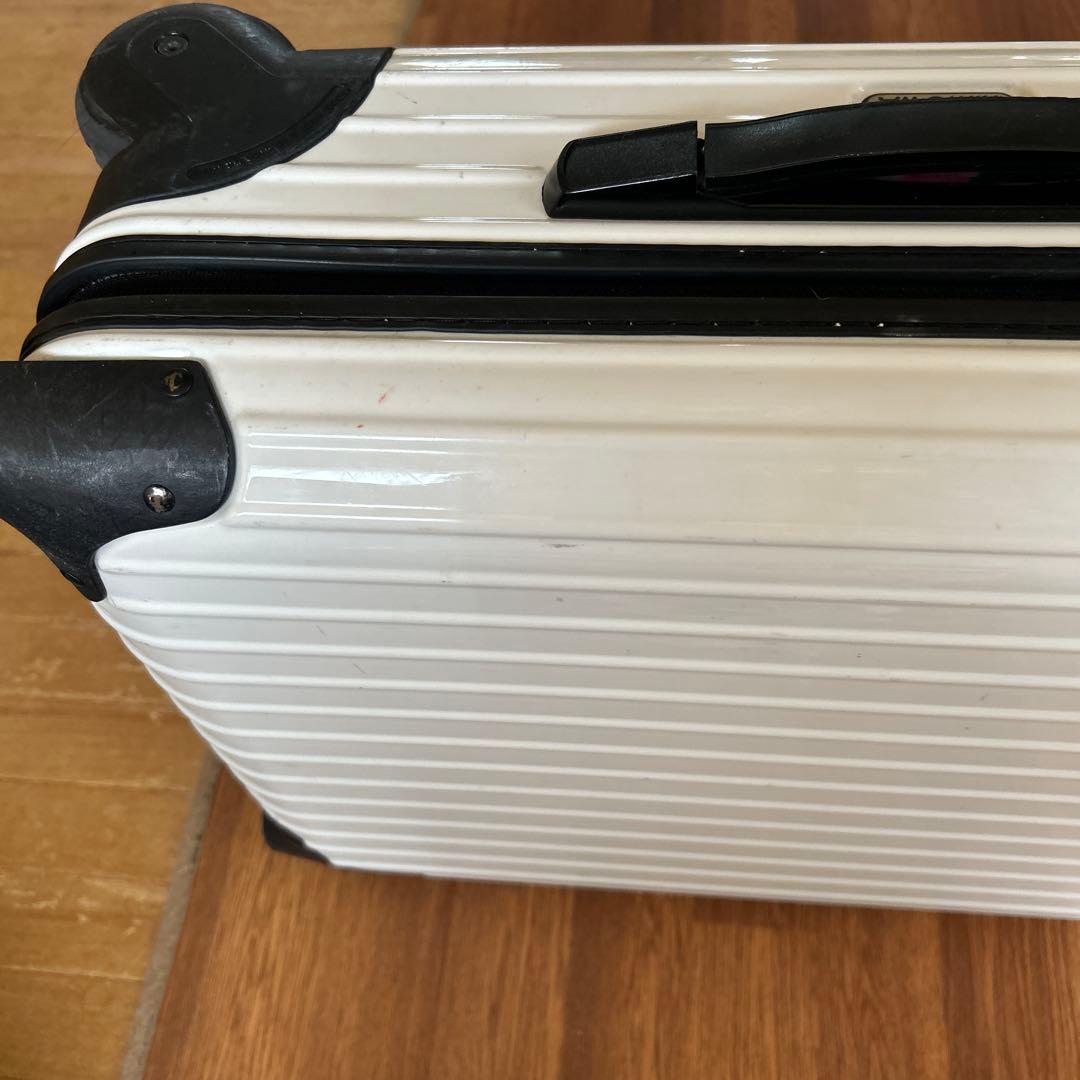 リモア　ホワイトキャリーケース TSAロック付き 機内持ち込み　2輪