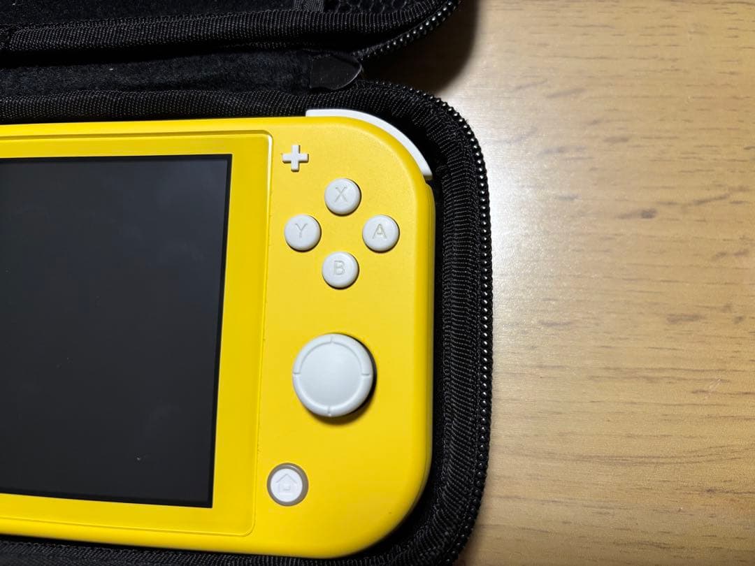 Nintendo Switch Lite イエロー 本体　ケース　スタンド　SD