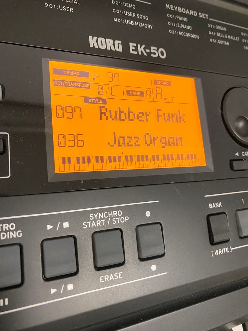 KORG EK-50 61鍵 電子キーボード 電子ピアノ