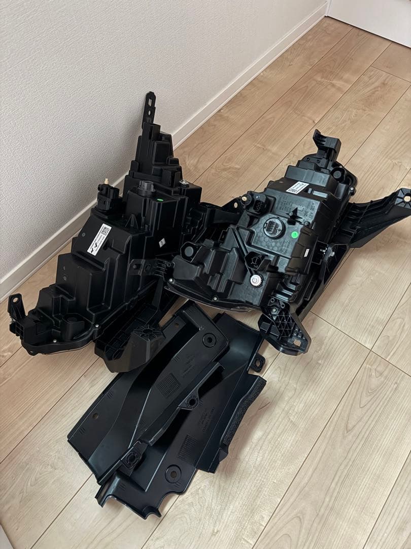 【新品未使用】ヘッドライト 2個セット HONDA WR-V 純正