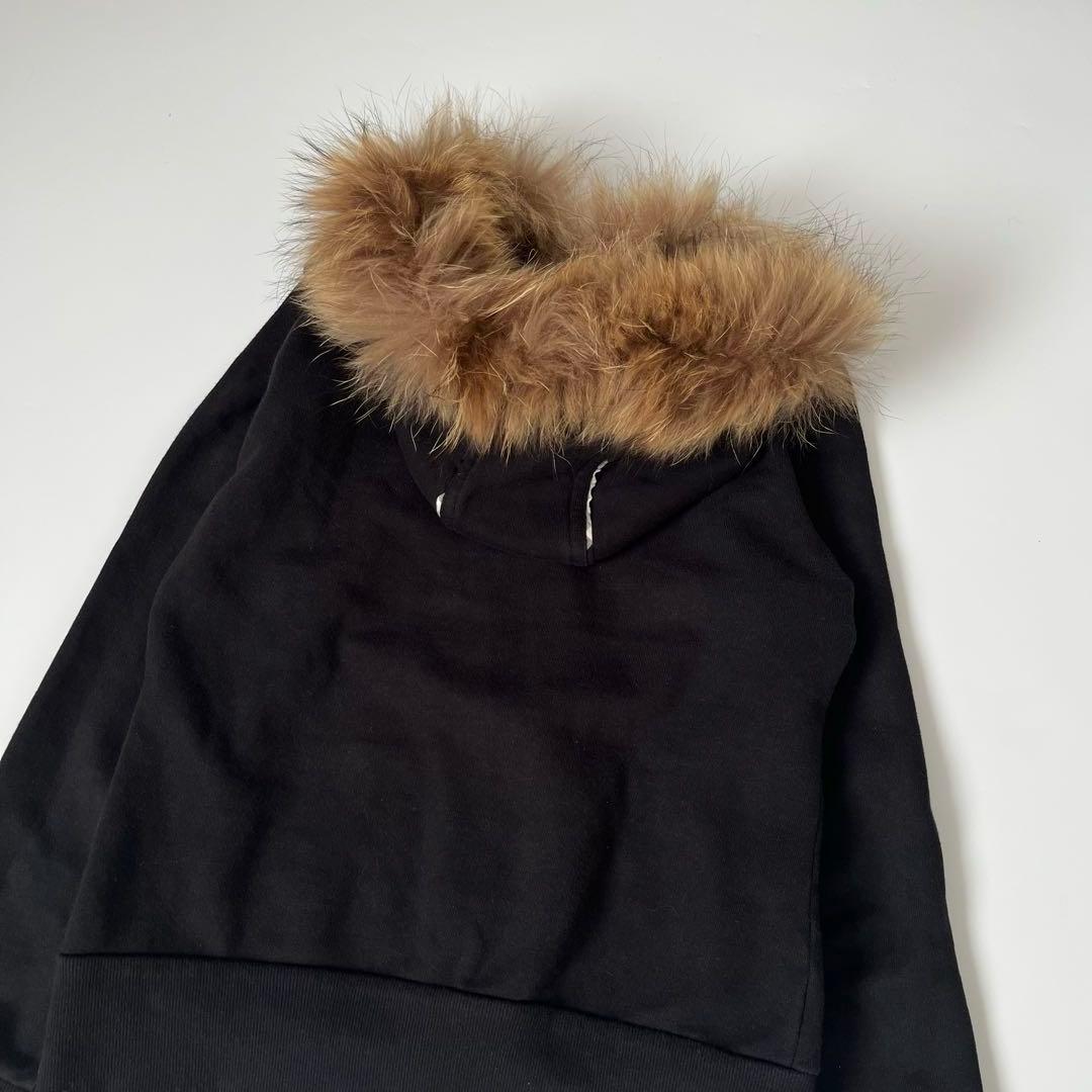 バーバリーブルーレーベル フードファー付 パーカー ノバチェック 2WAY黒