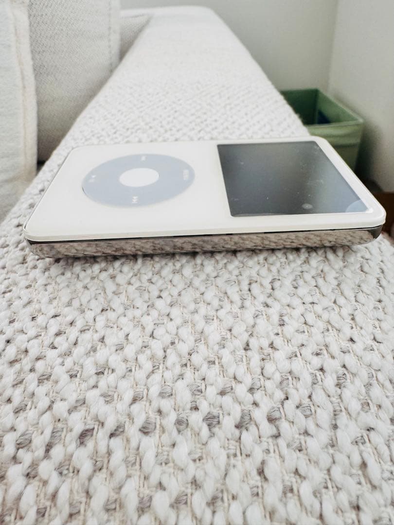 極美品 iPod Classic 5.5世代 MA444 30GB新品バッテリー