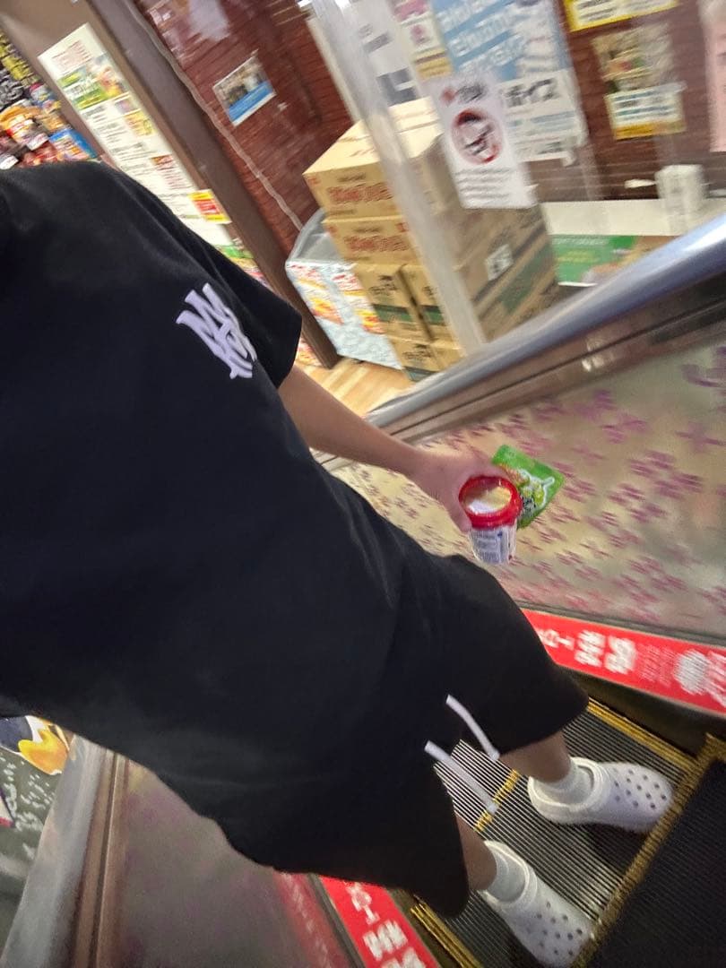 AMIRI MMロゴ Tシャツ 黒