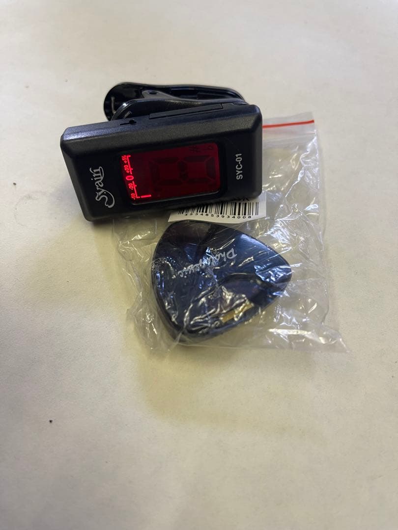 エレキベース ブラック