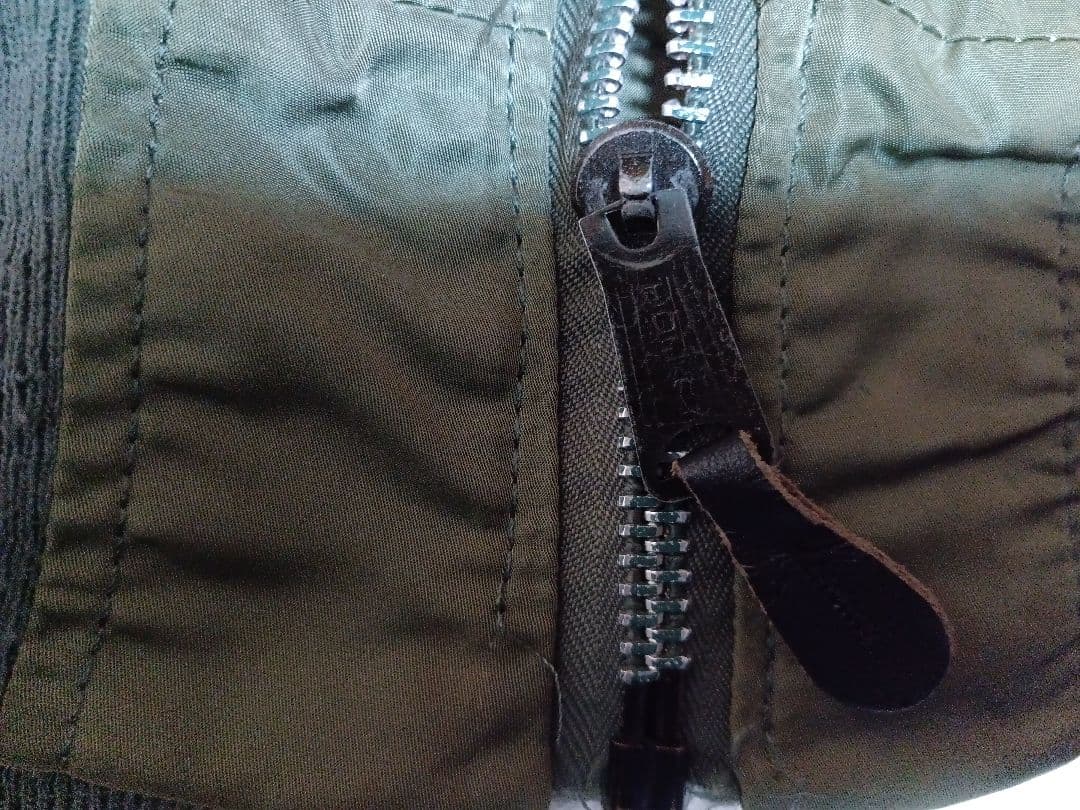 アメリカ製　ALPHA社 MA-1ジャケット オリーブ/オレンジ