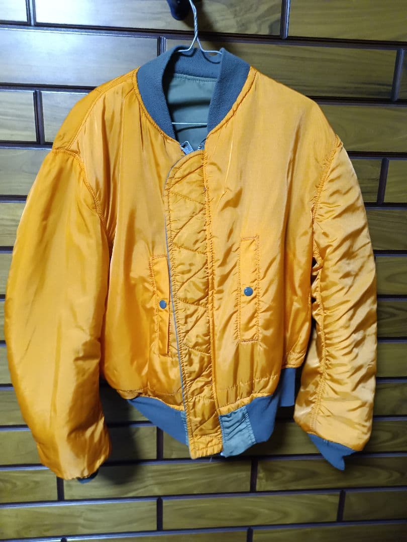 アメリカ製　ALPHA社 MA-1ジャケット オリーブ/オレンジ