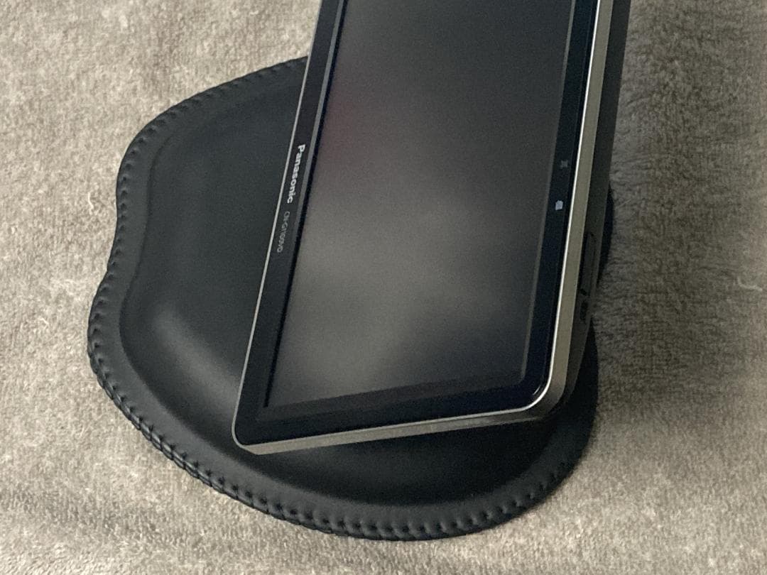 panasonic CN-G1100VD ＋ モバイクス カーナビスタンド