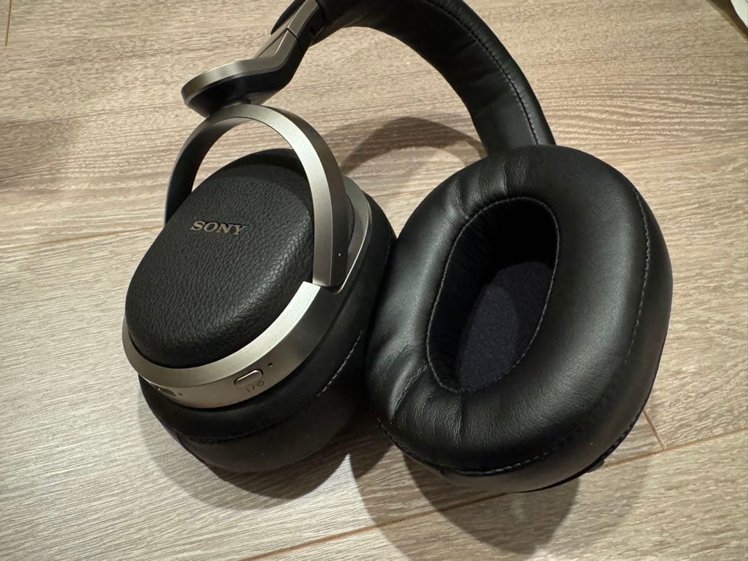 SONY デジタルサラウンドヘッドホンシステムMDR-HW700DS