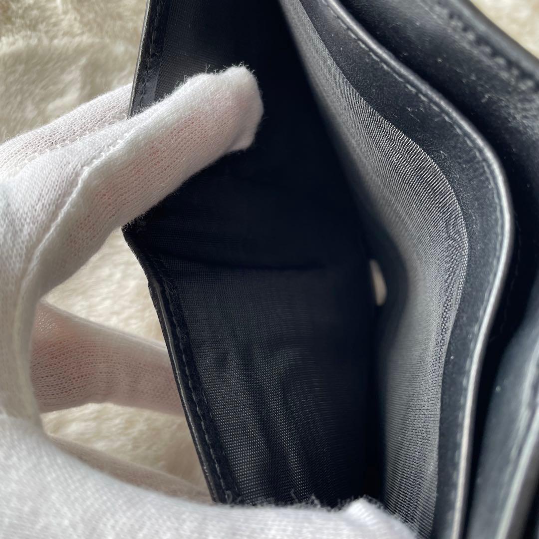 美品 ‪☆ GUCCI ブラック Wホック GGキャンバス レザー 二つ折り財布