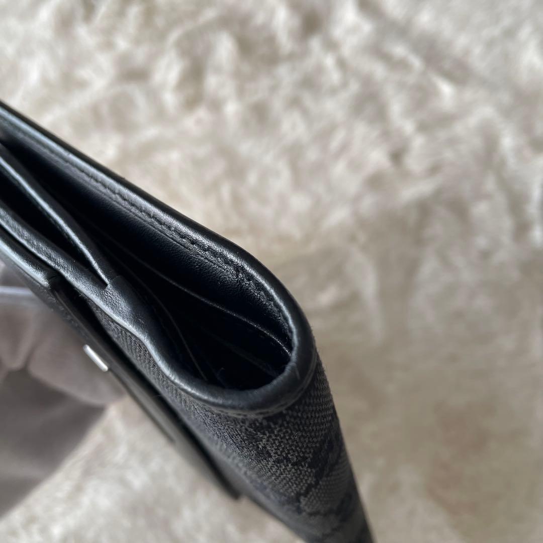 美品 ‪☆ GUCCI ブラック Wホック GGキャンバス レザー 二つ折り財布
