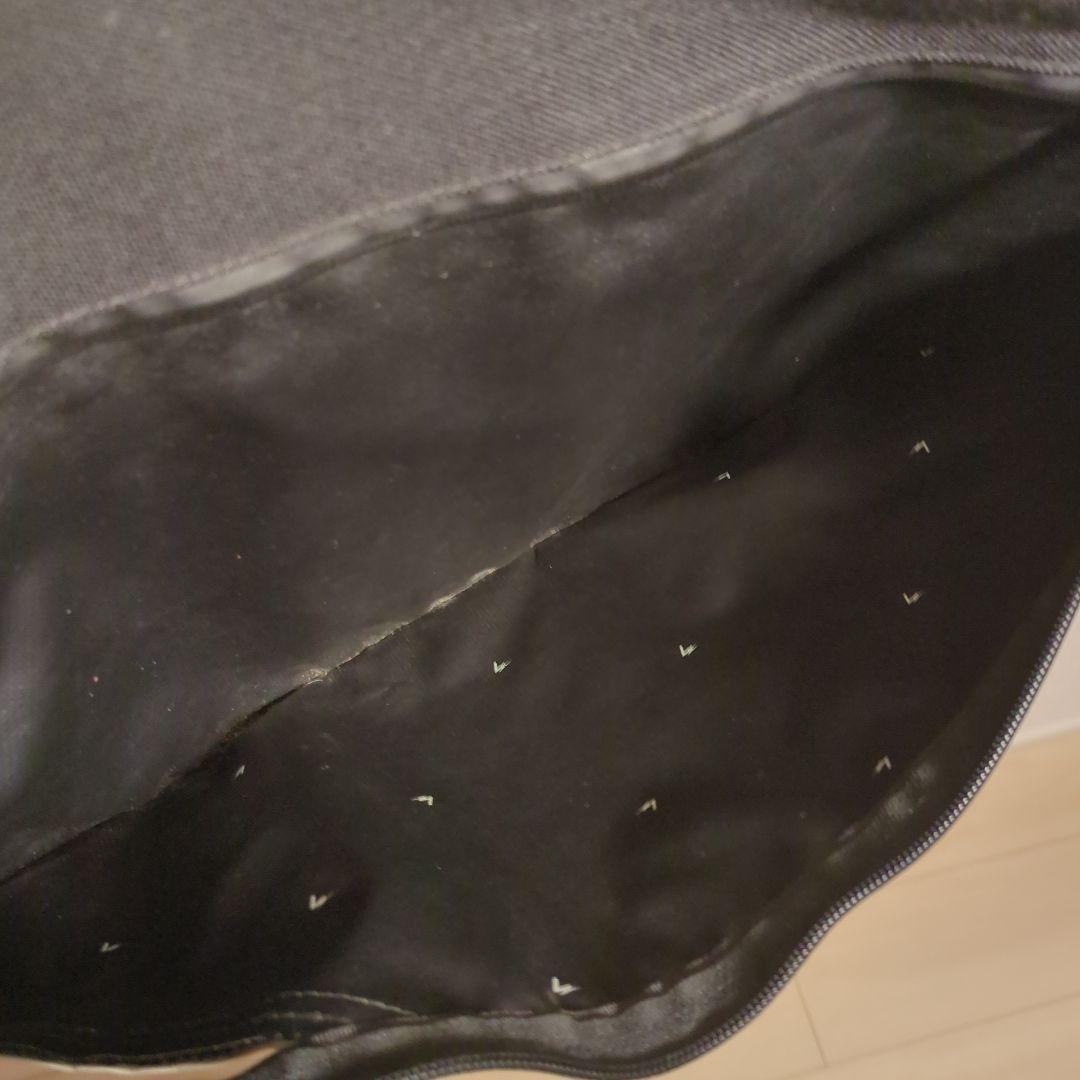 LARS メッセンジャーバッグ ブラック