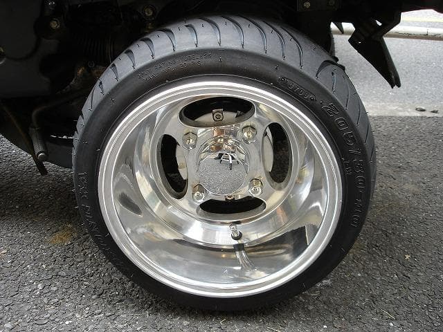 ホンダジャイロにクロスアルミホイール・扁平タイヤ 205/30-10