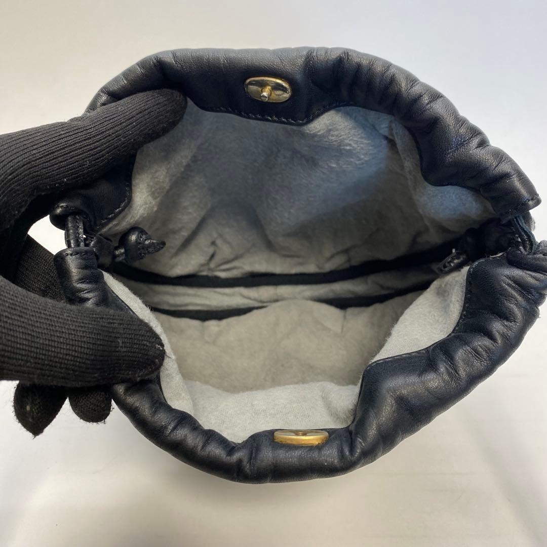 【美品】ロエベ 巾着ショルダーバッグ ブラック ナッパレザー アナグラム