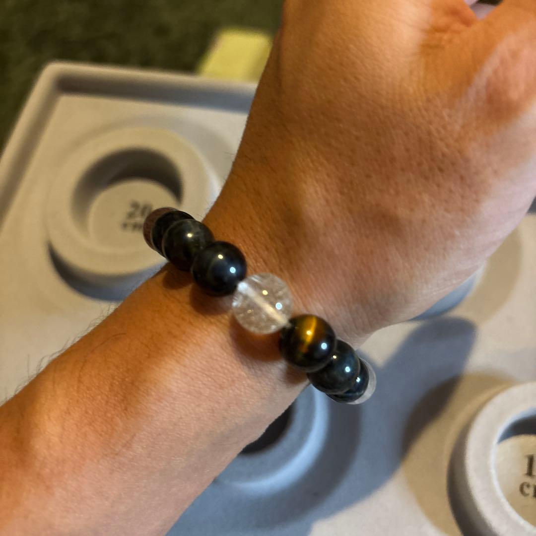 ゼブラタイガーアイたんと水晶、ストロベリークオーツなど！ドガーンとくる！