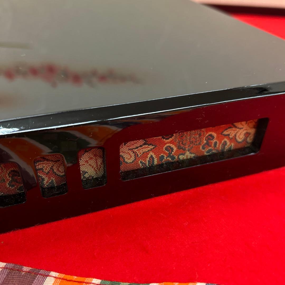 【348】ひな祭り 黒い木製飾り台 と屏風p