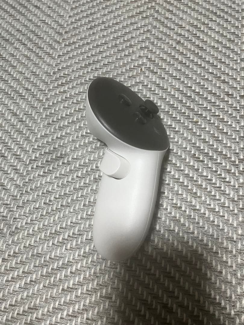  Quest 3 右コントローラー