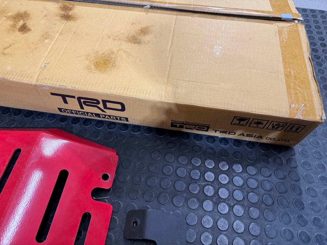 ！TRD正規品！タイトヨタGUN125 スキッドプレートTA301-0K001