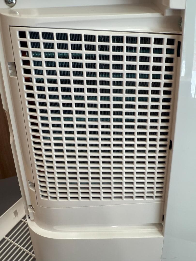 SHARP シャープ 冷風・衣類乾燥 除湿機 CM-L100 中古品