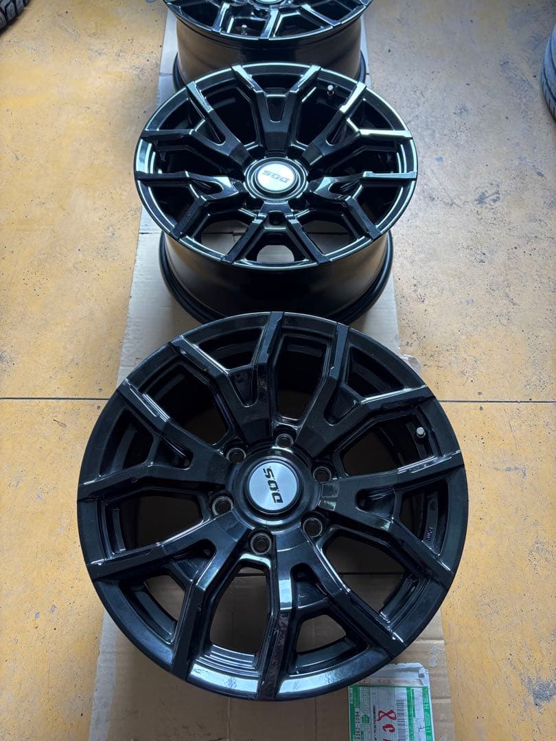 小さな古着屋666様　プラド　ハイラックス　17インチホイール①