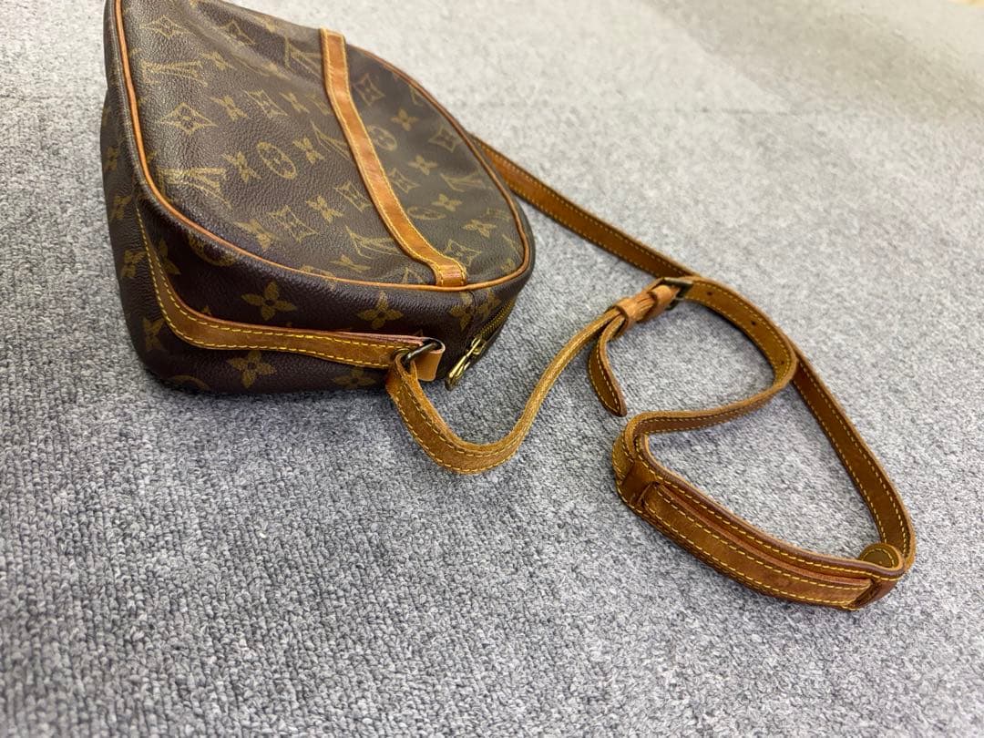 LOUIS VUITTON　ヴィトン　モノグラム　サンリス　ショルダーバッグ