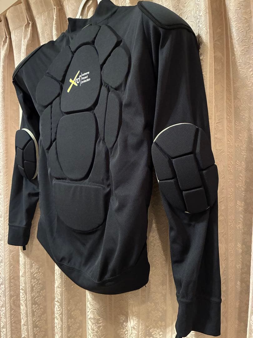 ゆ*き様 【美品】スキー　スノボ　eb's エビス　プロテクター　上　メンズ　Ｌ