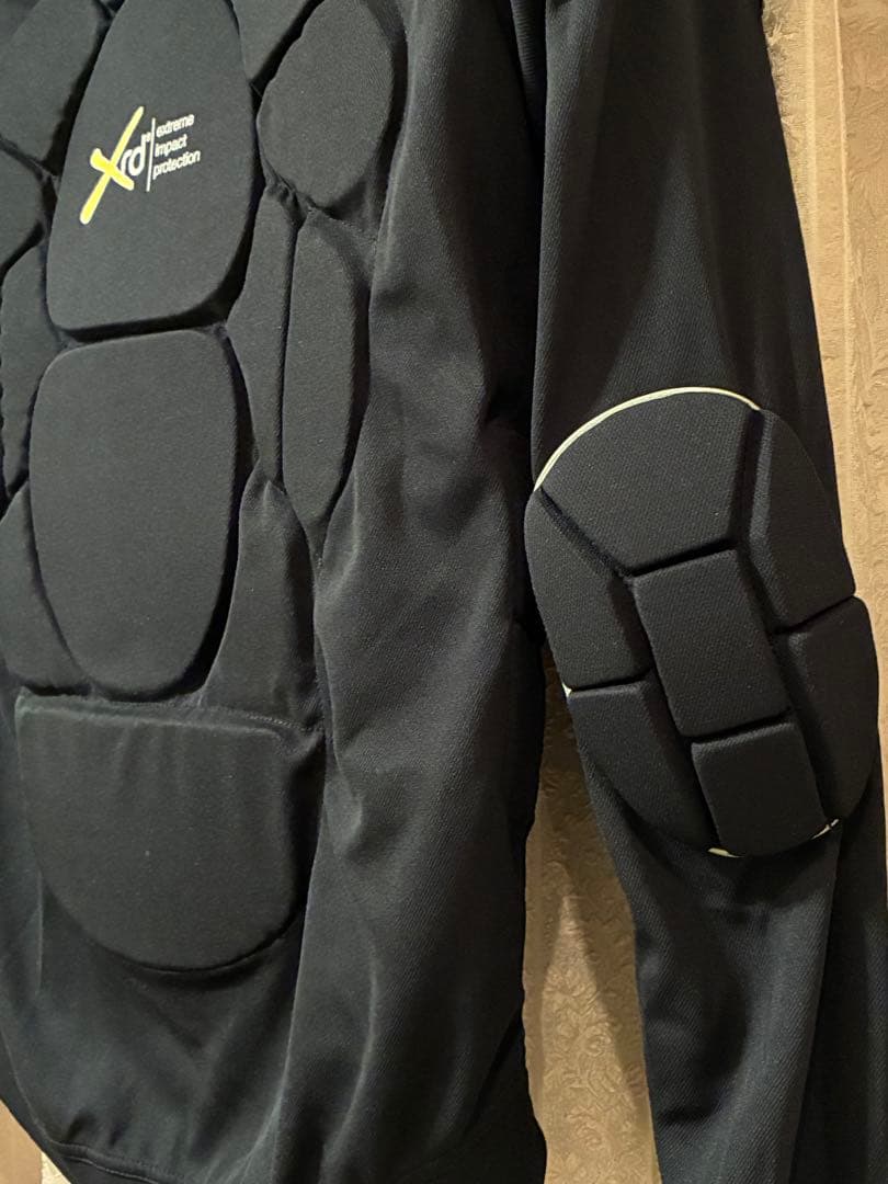 ゆ*き様 【美品】スキー　スノボ　eb's エビス　プロテクター　上　メンズ　Ｌ