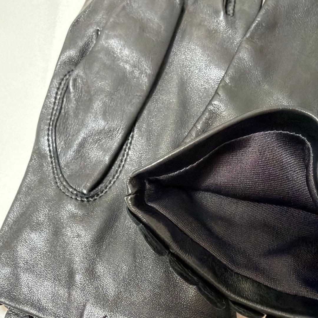 新品　ANTEPRIMA 黒 レザー 手袋 装飾付き