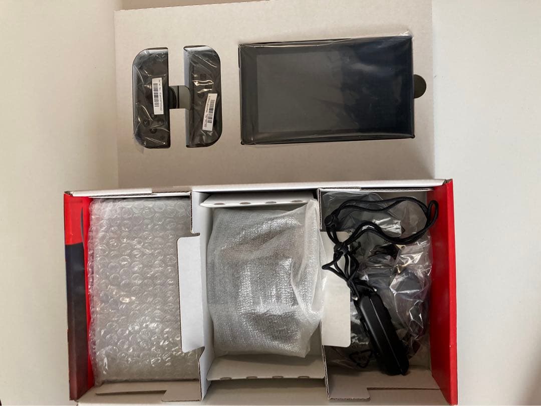 【美品セット】任天堂Switch 本体　コントローラー　ソフト付き