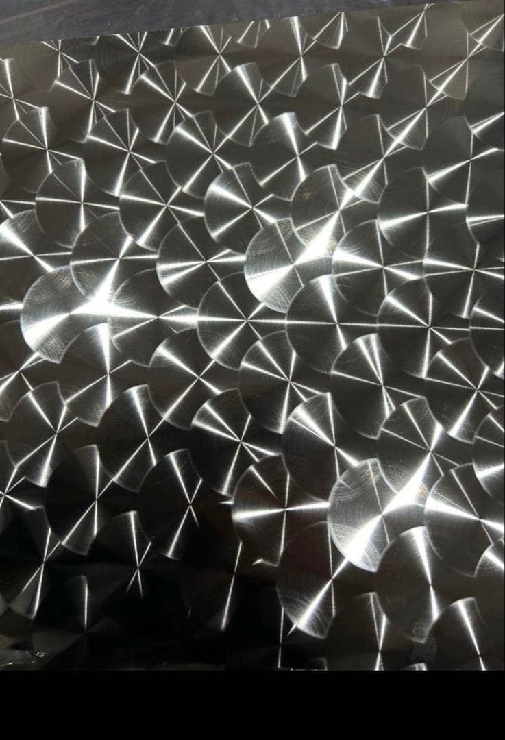 ギガ 安全窓　寝台窓 ベッド窓 ウロコ レトロ デコトラ　いすゞ　フォワード