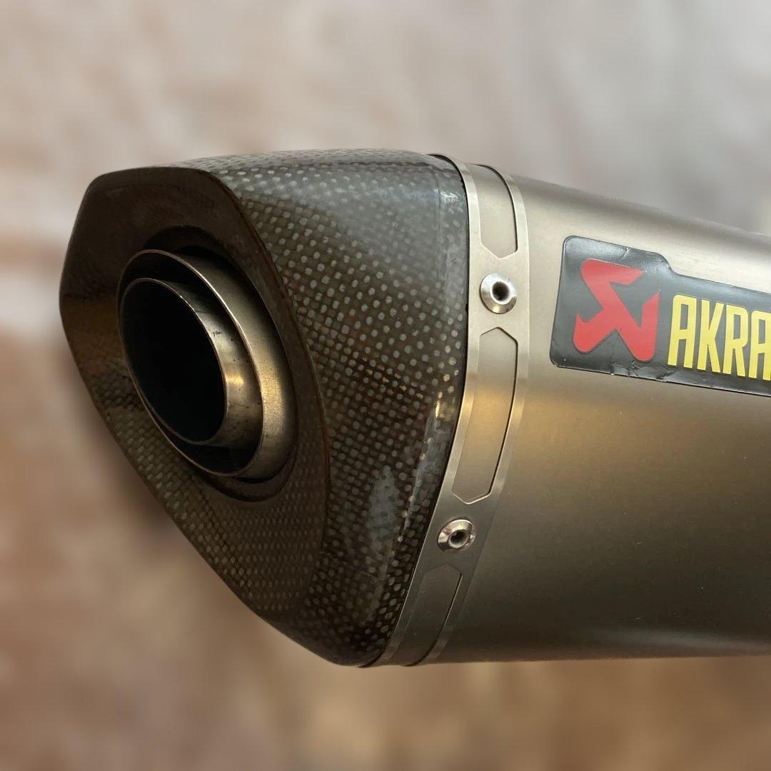 AKRAPOVIC スリップオンLINE／DUCATI Hypermotard
