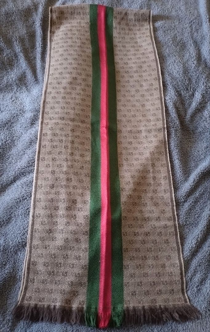 グッチ マフラー ベージュ シェリー