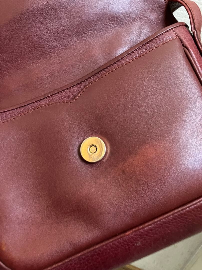 Cartier カルティエ　ショルダーバッグ　ポシェット　レザー　ボルドー