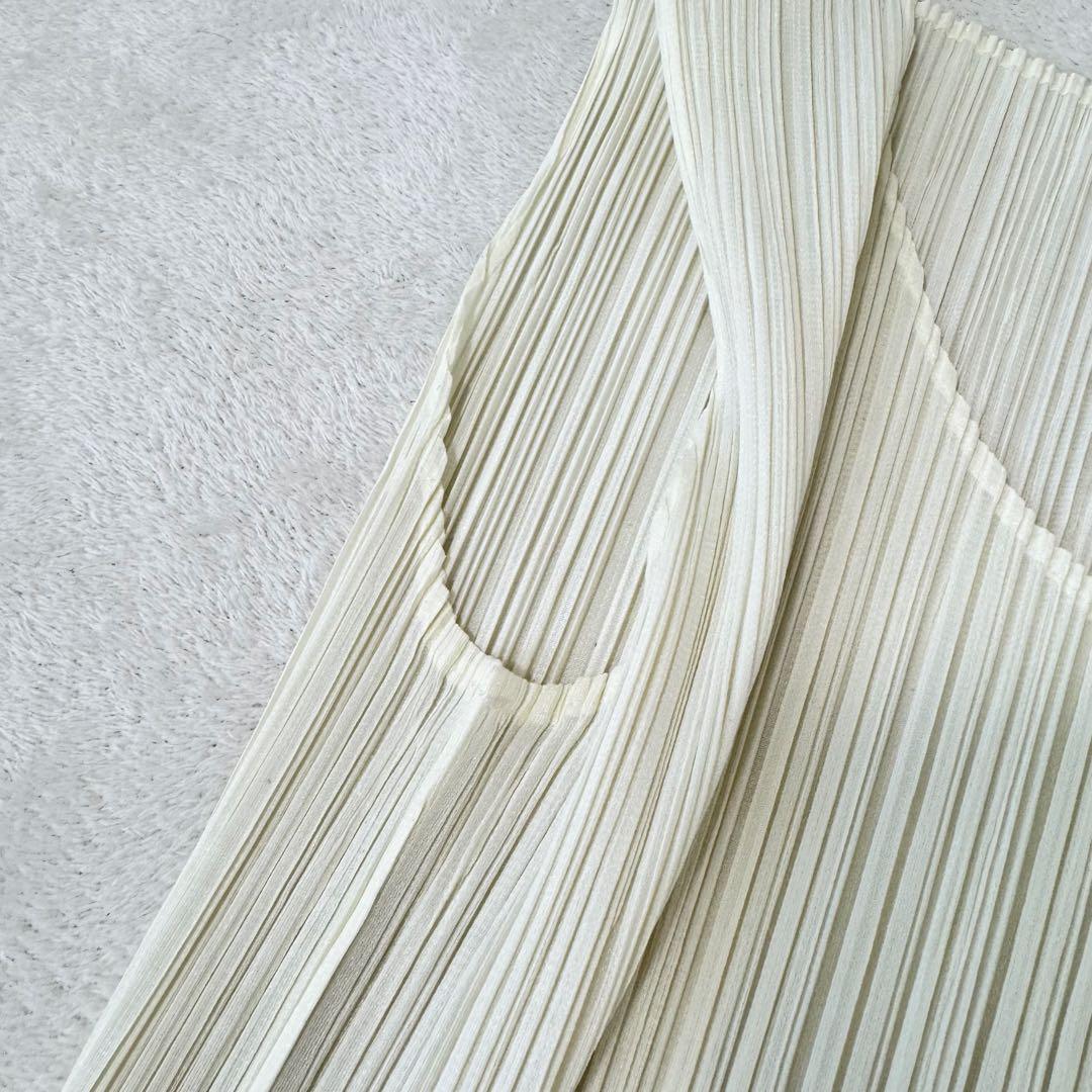 極美品✨PLEATS PLEASE チュニック　ホワイト　プリーツ　スリット