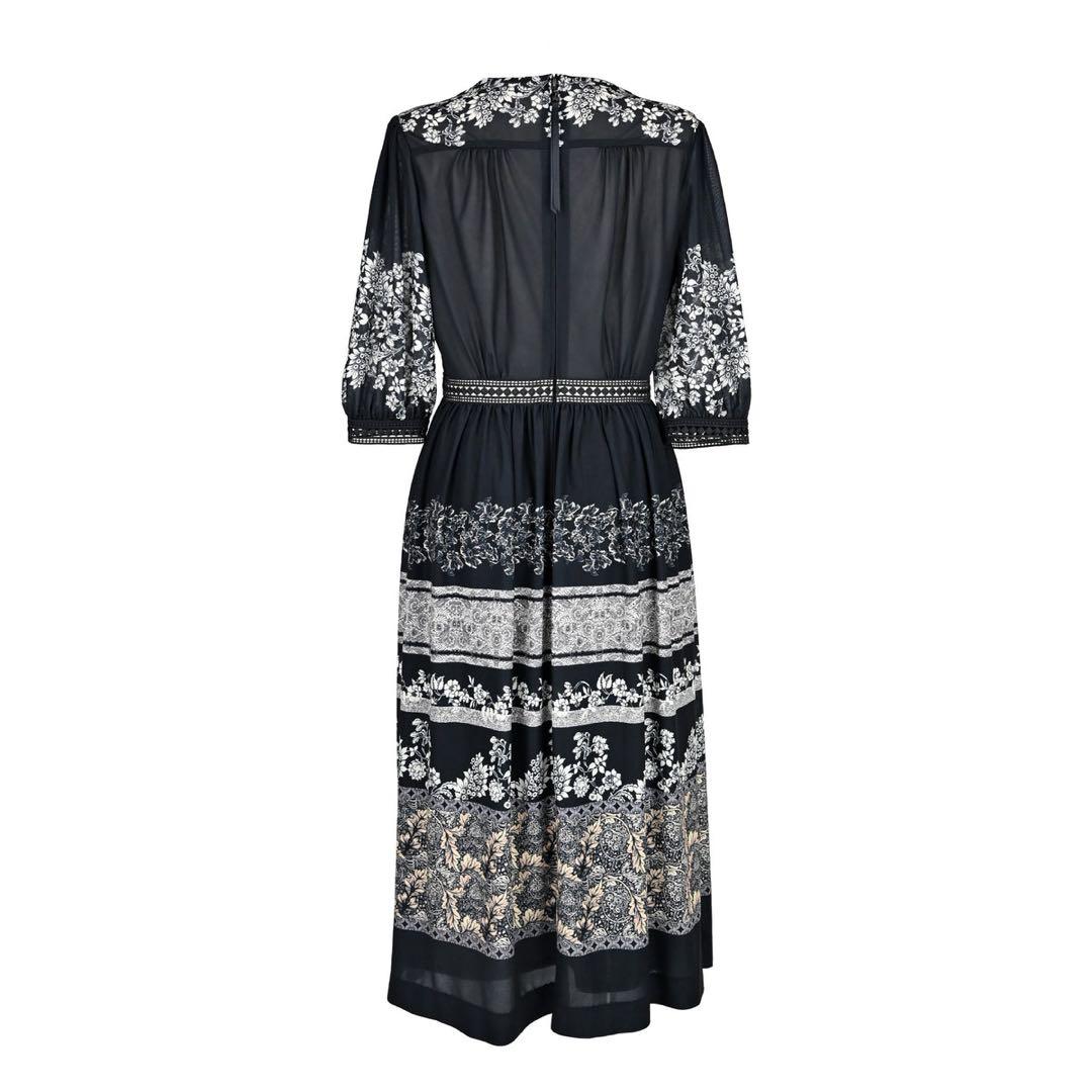 未使用　CHRISCELIN クリスセリーン 花柄プリントワンピース