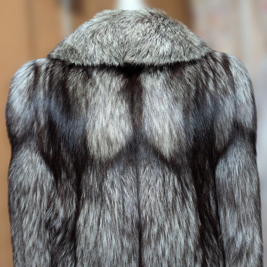 サマンサ品【銀サガ】シルバーFOX毛皮コート着丈80cmサイズ(L)