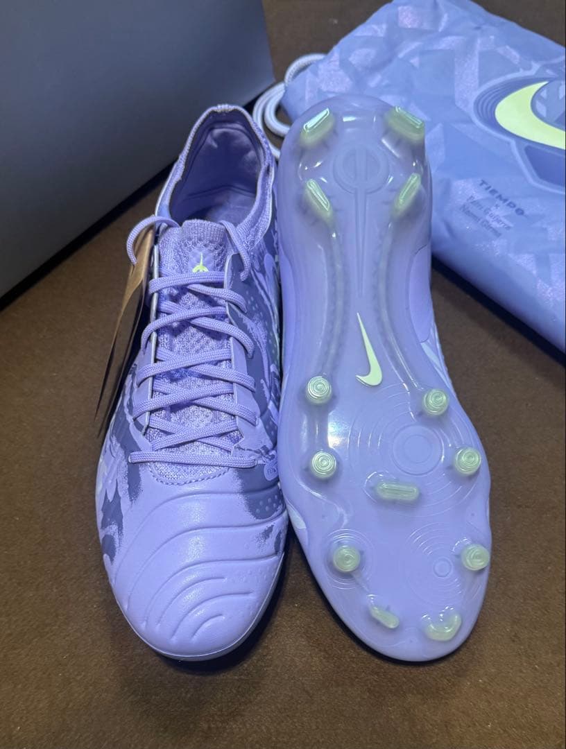 Nike ナイキ　ティエンポ レジェンド　エリート　NU FG 27.5