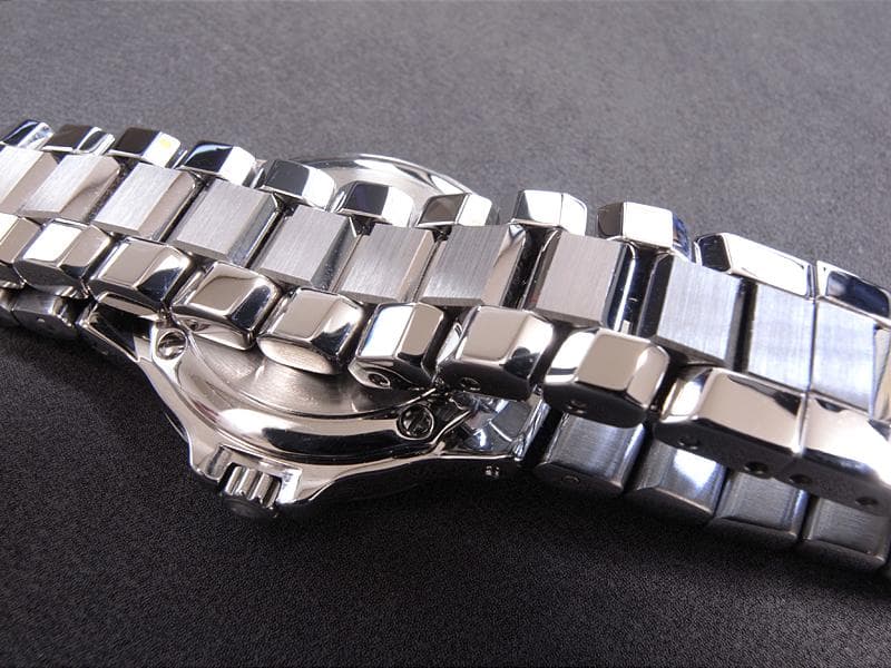 本物保証　BUCHERER ／ ブッフェラー　ダイヤベゼル／ 12Pダイヤ