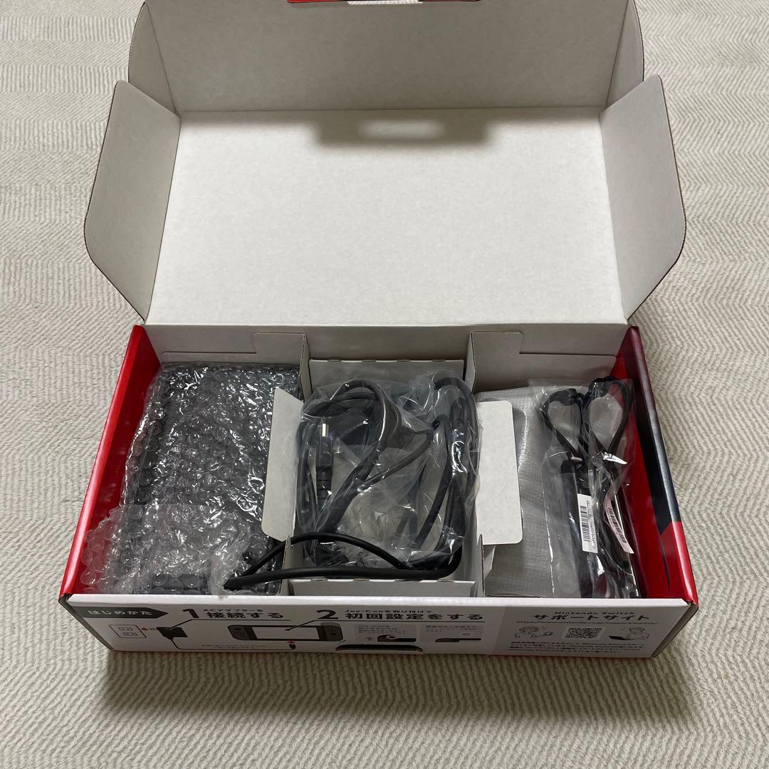 Nintendo Switch 本体　コントローラー　携帯ケース　セット