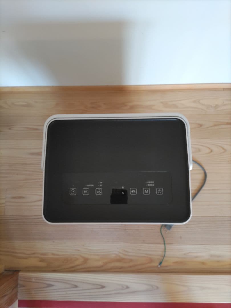 【美品】iOCHOW 除湿機 　衣類乾燥機　キャスター付き　かっこいいデザイン