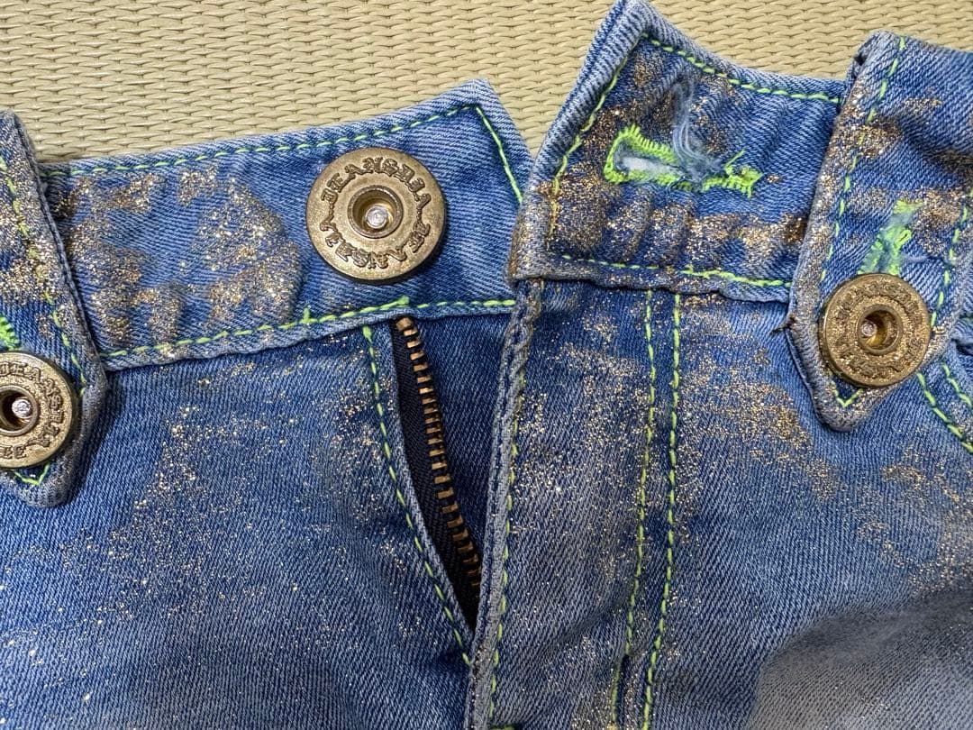 d.i.a ラメ入りデニムショートパンツ ネオン糸 26インチ