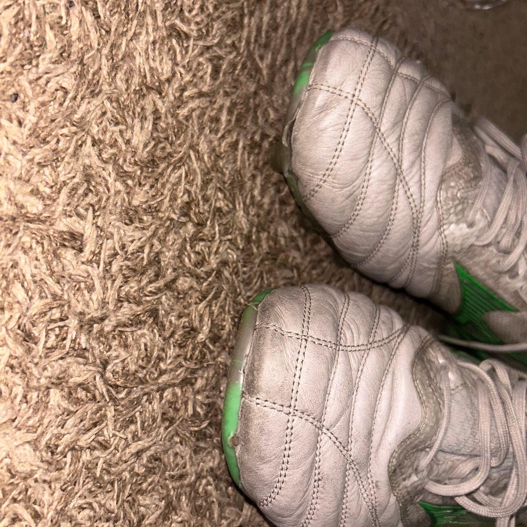 ミズノモレリアネオ4β