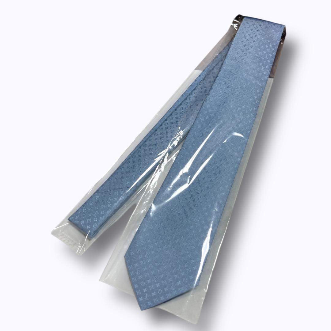 新品　ルイヴィトン モノグラム ネクタイ 水色 箱　総柄　光沢　ビジネス