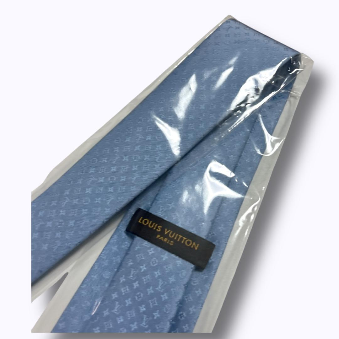 新品　ルイヴィトン モノグラム ネクタイ 水色 箱　総柄　光沢　ビジネス